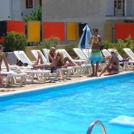 Kavos Central 外观 照片