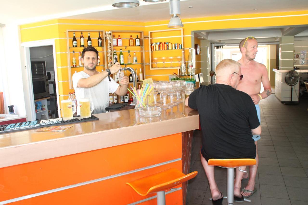 Kavos Central 外观 照片