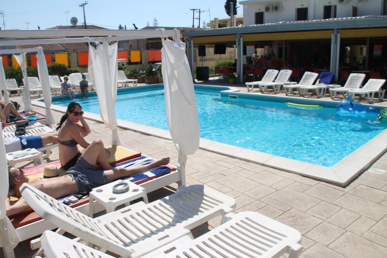 Kavos Central 外观 照片